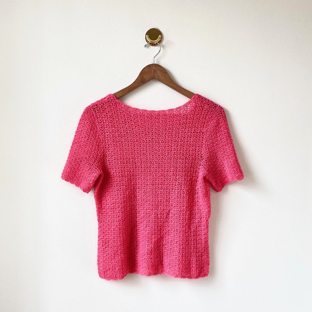Vintage • Crochet Short Sleeve Top in Hot Pink - Picture 4 of 4